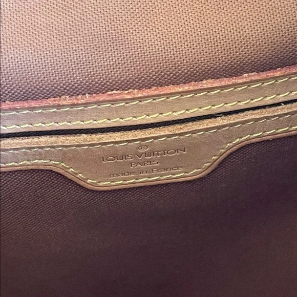 Louis Vuitton Montsouris GM vintage buckle monogram - Picture 13 of 14